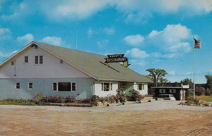 Averys Restaurant - Avery Postcard Front (newer photo)